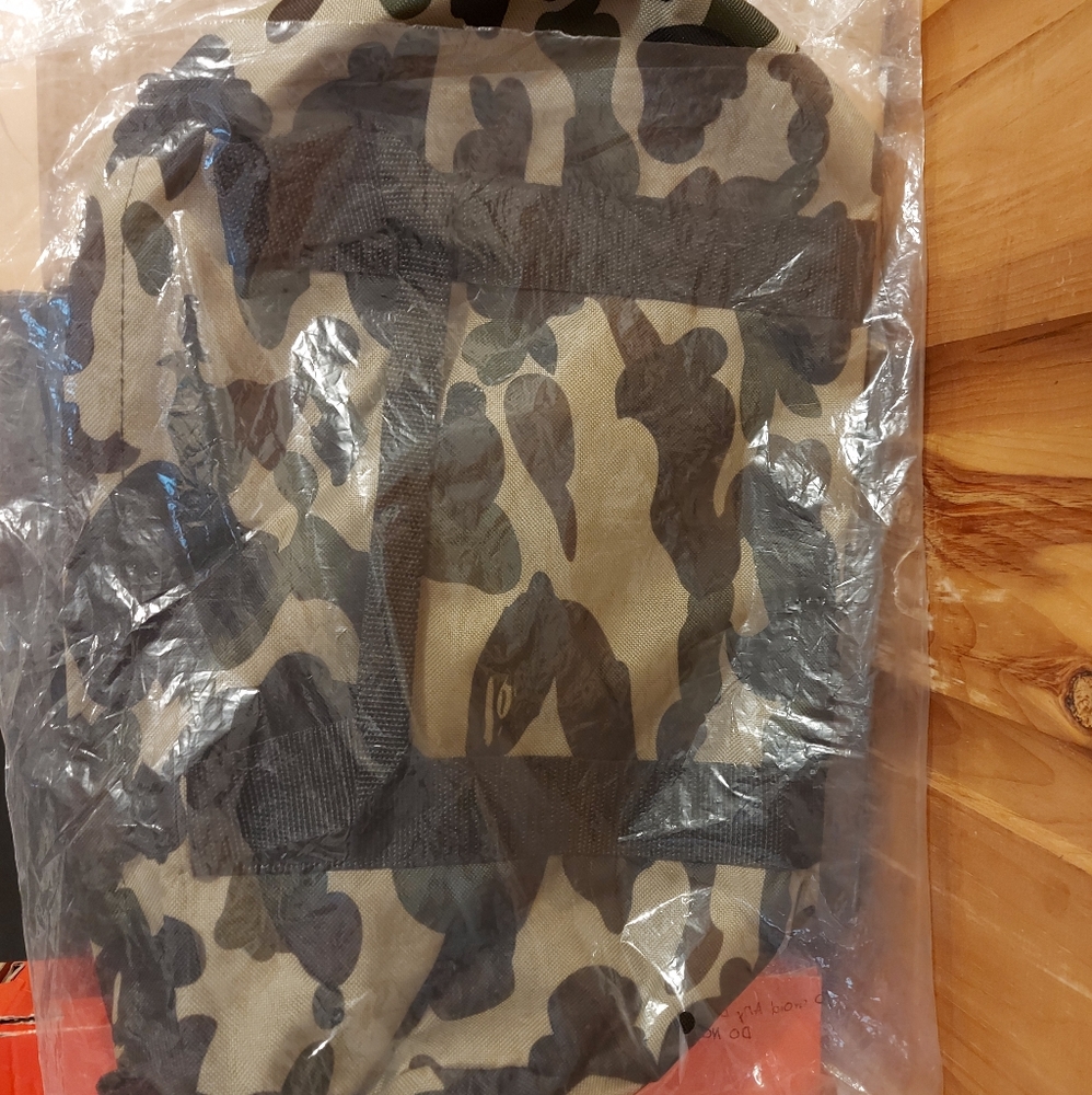 BAPE camo duffle bag - Picture 8 of 8